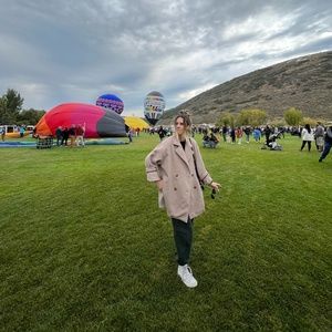 Meet your Posher, Stacy